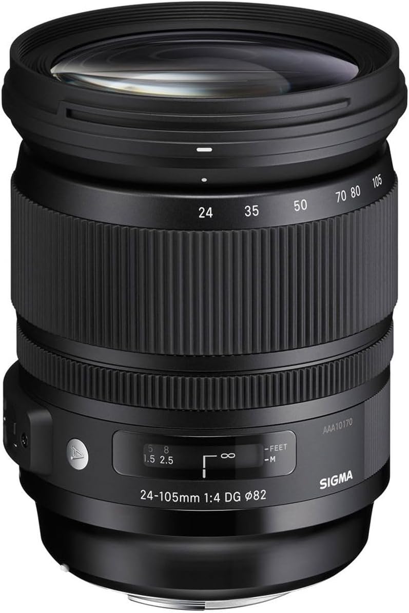 Sigma 24-105mm F4 DG OS HSM Art en monture Nikon F, vue de trois quarts