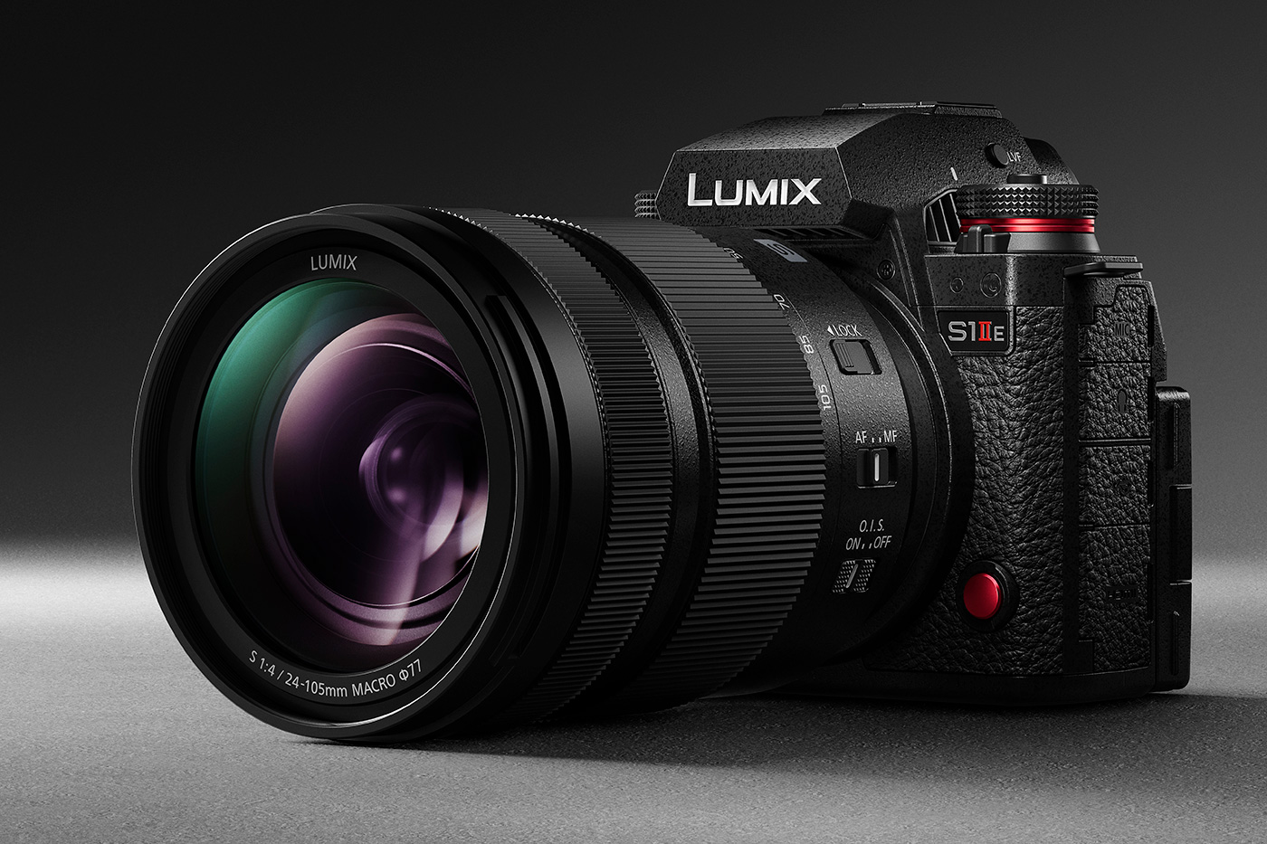 Panasonic Lumix S1IIE avec objectif 24-105mm f/4, hybride plein format L-Mount